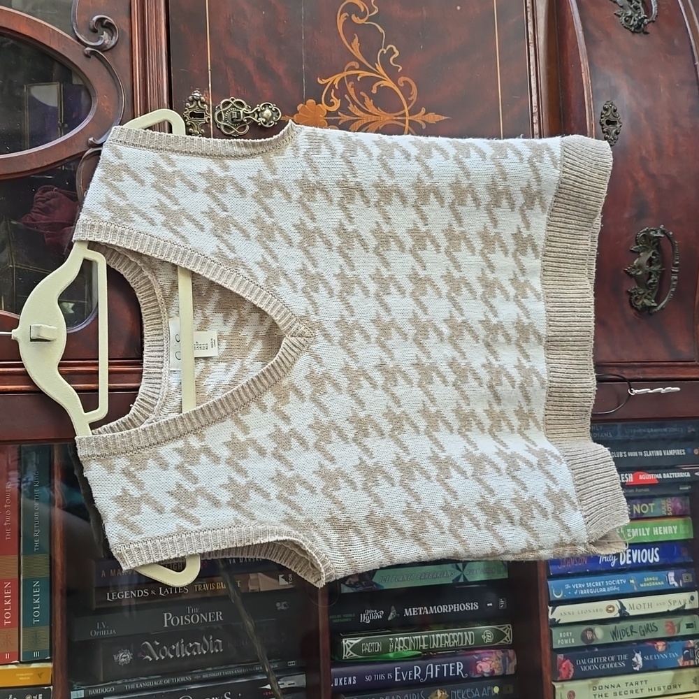 Houndstooth Sweater Vest
